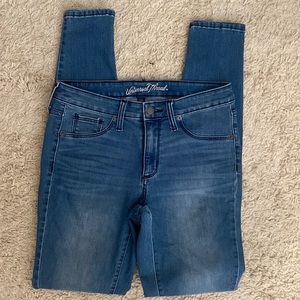 Universal Thread mid rise jeggings size 8 long